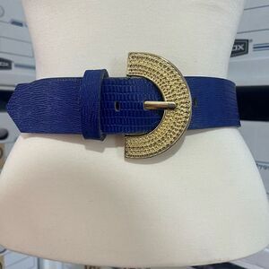 Vintage Womens Belt Size M Blue Embossed Gold Made in USA